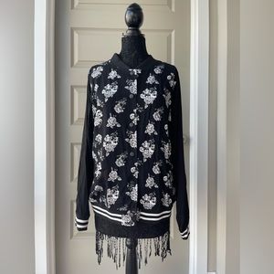 Torrid skull and flowers bomber jacket, size 3X